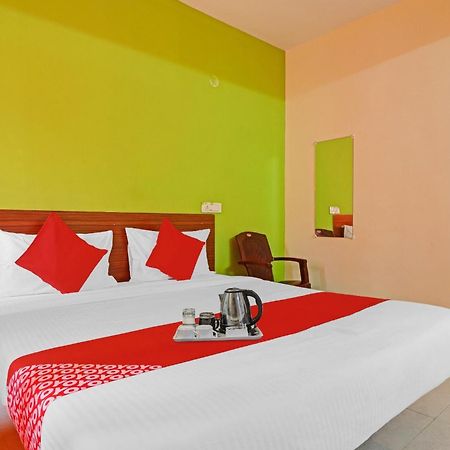 Super Hotel O Dk Reddy Square Hyderabad Bagian luar foto