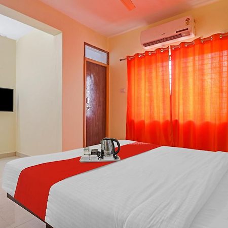 Super Hotel O Dk Reddy Square Hyderabad Bagian luar foto