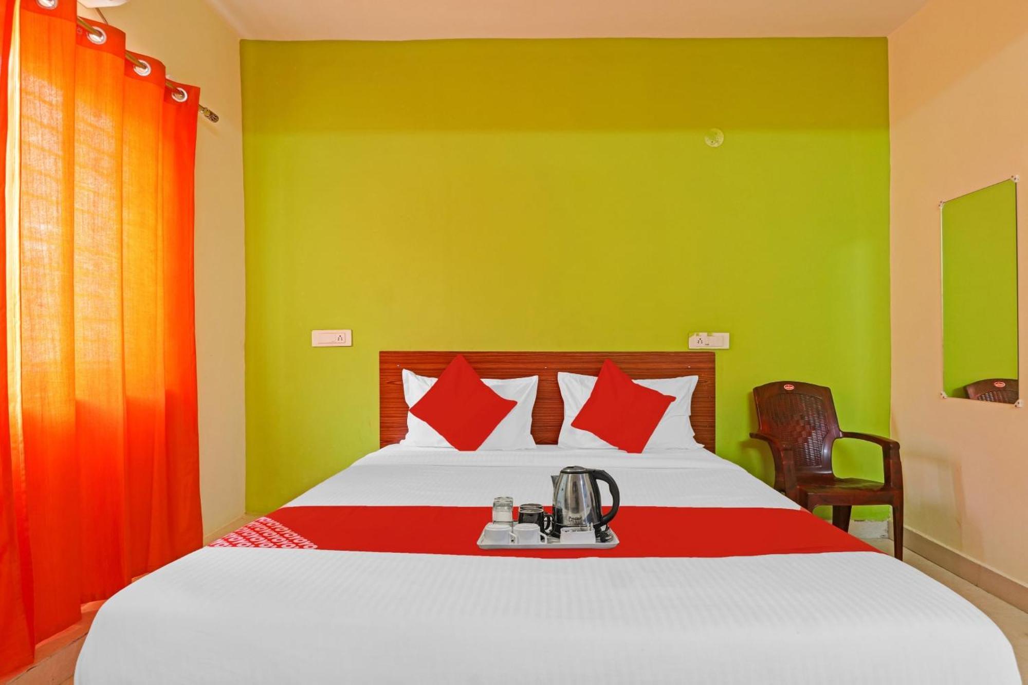 Super Hotel O Dk Reddy Square Hyderabad Bagian luar foto